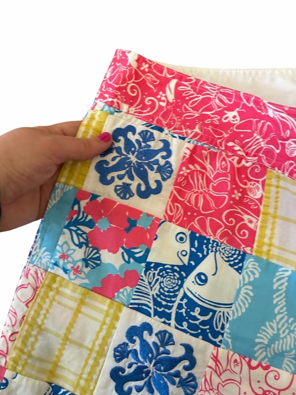 Lily Pulitzer Pink, Blue and Yellow Patchwork Seersucker Bermuda Shorts Size 6 - Picture 2 of 9